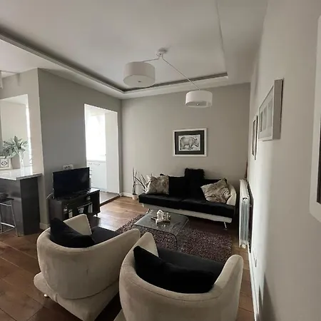 Deluxe Newsky With Terrace * Belgrado